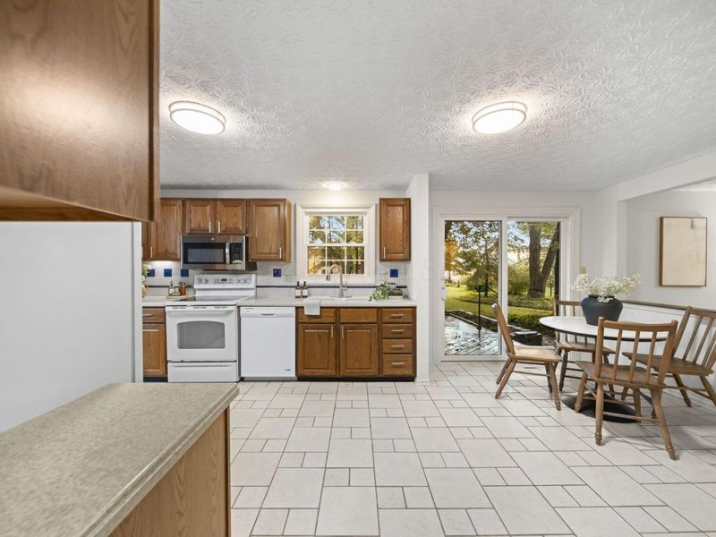 84 Belpre Place W, Westerville, OH 43081 Photo 5