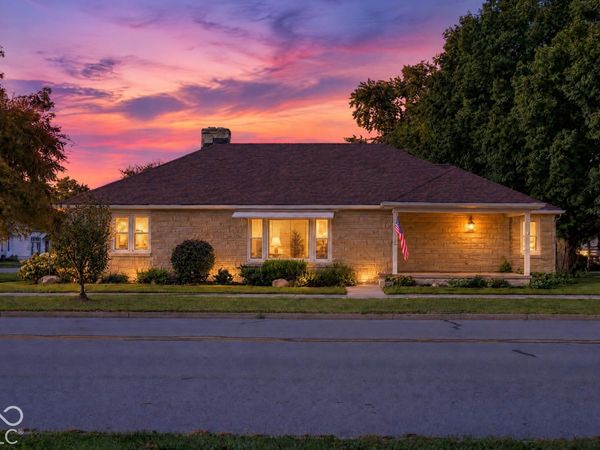 124 W Main Street , Ladoga, IN 47954