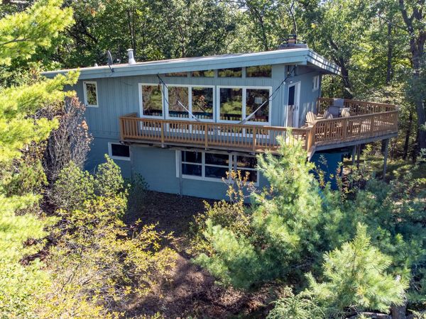 6087 N Ridge Road, Pentwater, MI 49449
