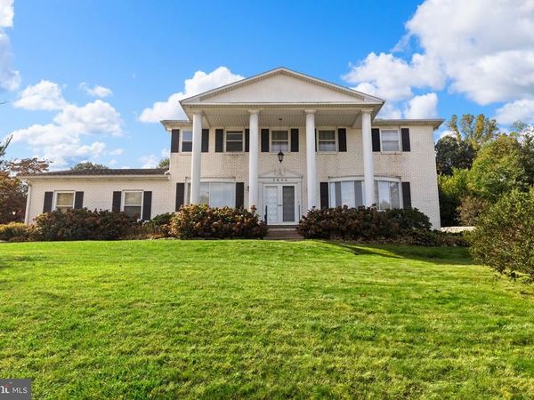 3620 CAYUGA LANE, YORK, PA 17402