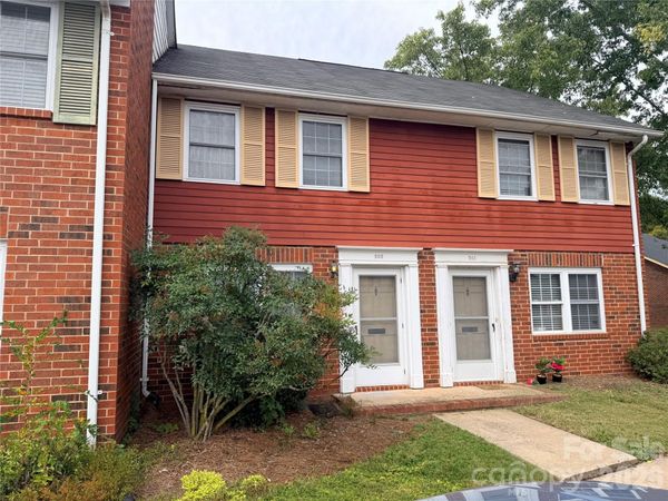 1300 Larchmont Place, Unit 202, Salisbury, NC 28144