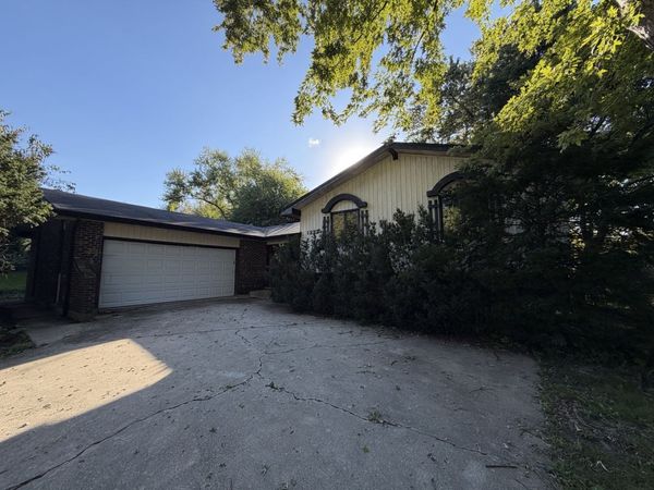 1222 Laurel Lane , Schaumburg, IL 60193