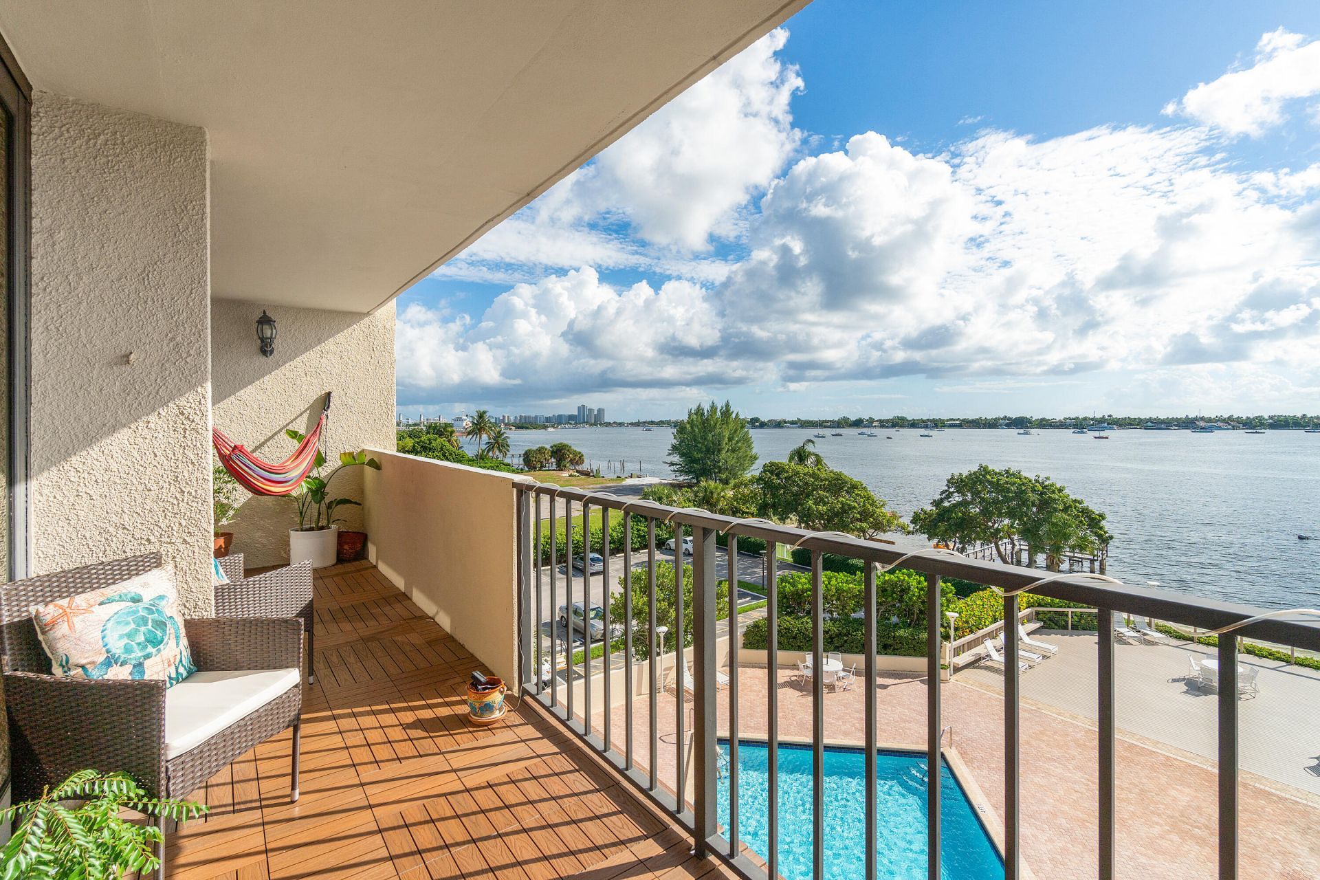 5600 N Flagler Drive, Unit 409, West Palm Beach, FL 33407 Photo