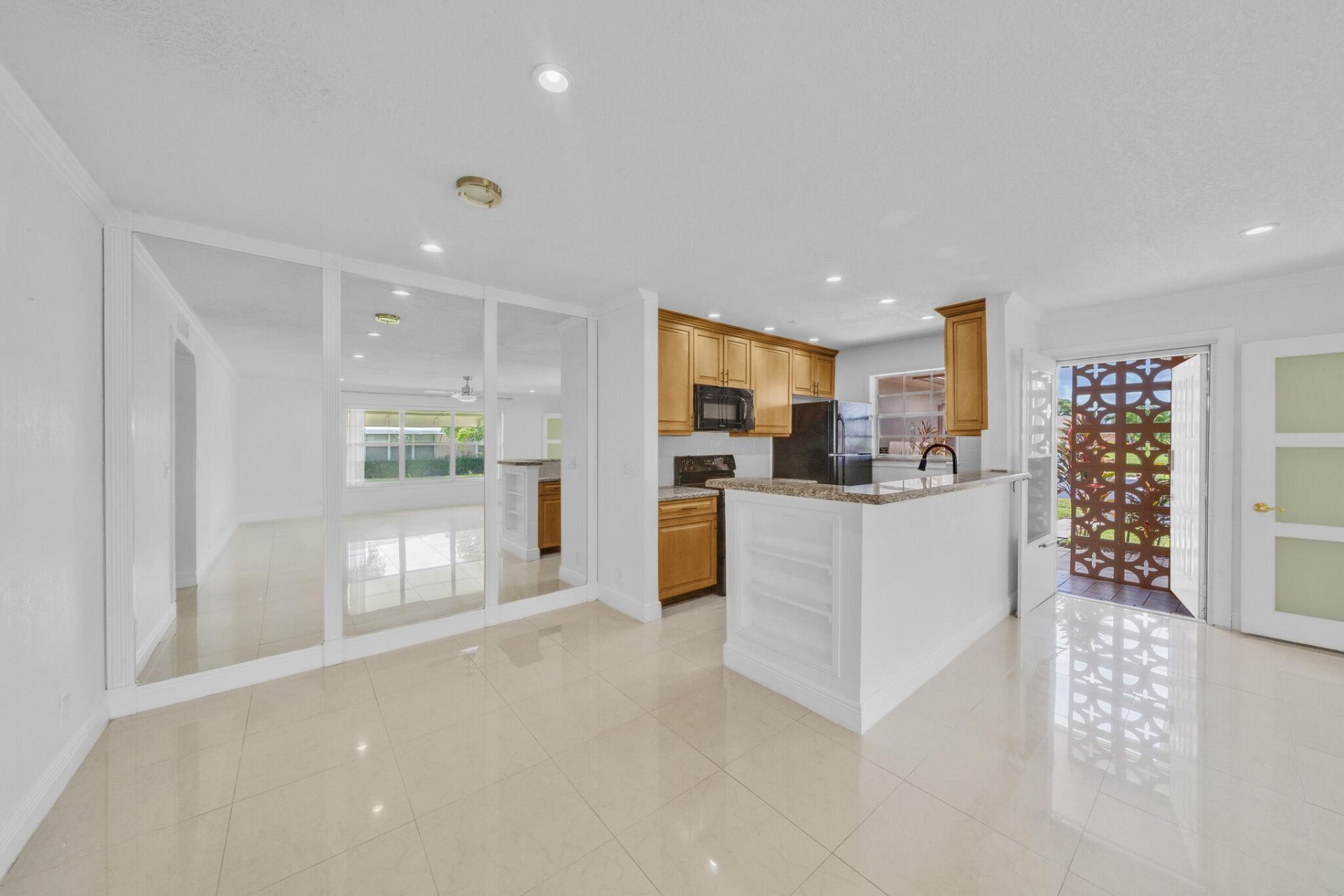 1360 SE High Point Way Se, Unit A, Delray Beach, FL 33445 Photo