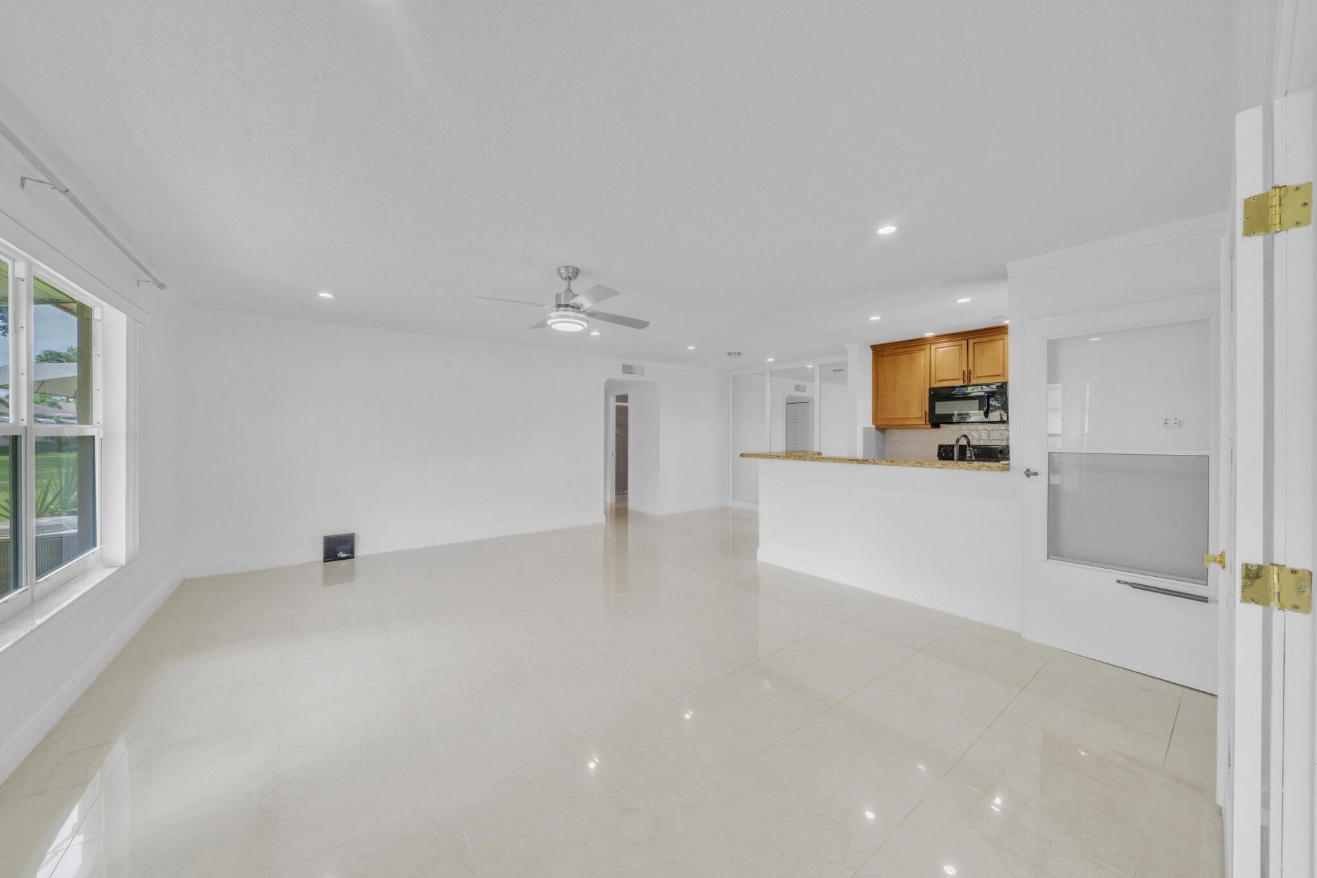 1360 SE High Point Way Se, Unit A, Delray Beach, FL 33445 Photo