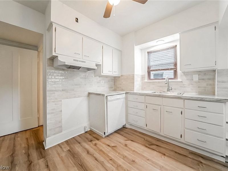 18107 East Park Drive, Cleveland, OH 44119 Photo 15