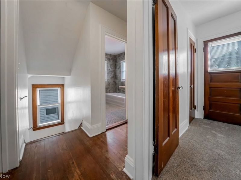 18107 East Park Drive, Cleveland, OH 44119 Photo 29