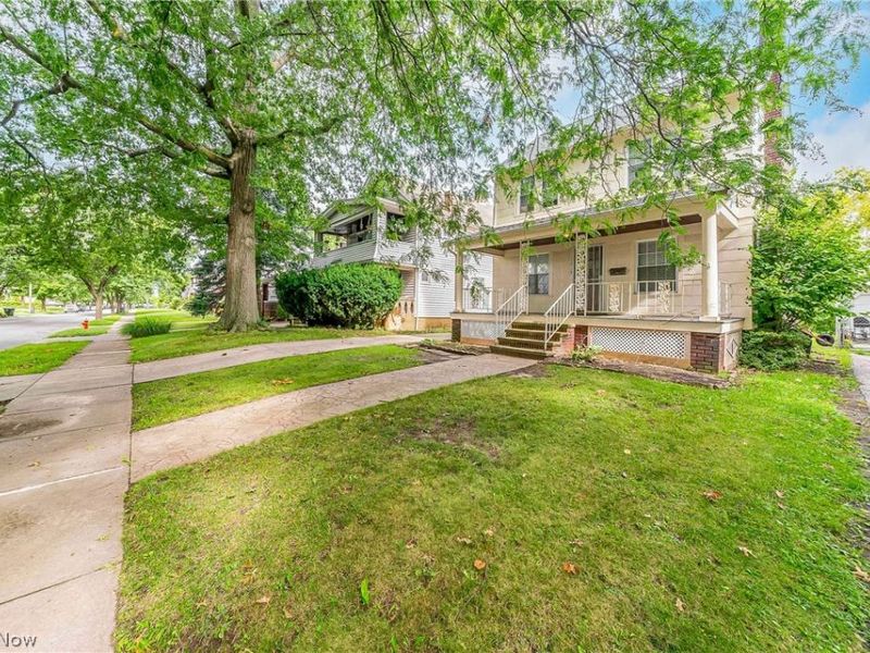 18107 East Park Drive, Cleveland, OH 44119 Photo 3