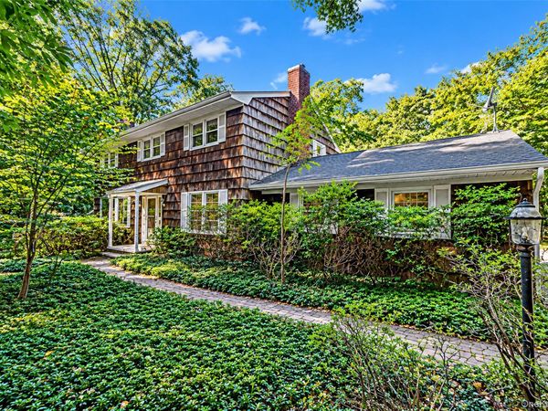 3 Gate Road, Head Of The Harbor, NY 11780
