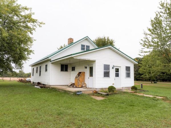 W8686 Cottonville AVENUE, Wautoma, WI 54982
