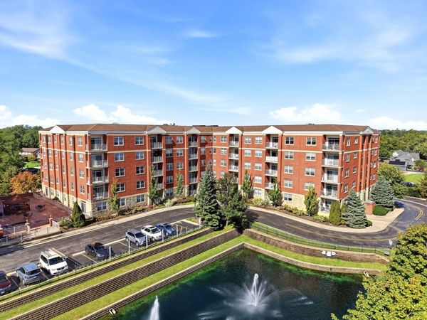 1 Itasca Place , Unit 214, Itasca, IL 60143