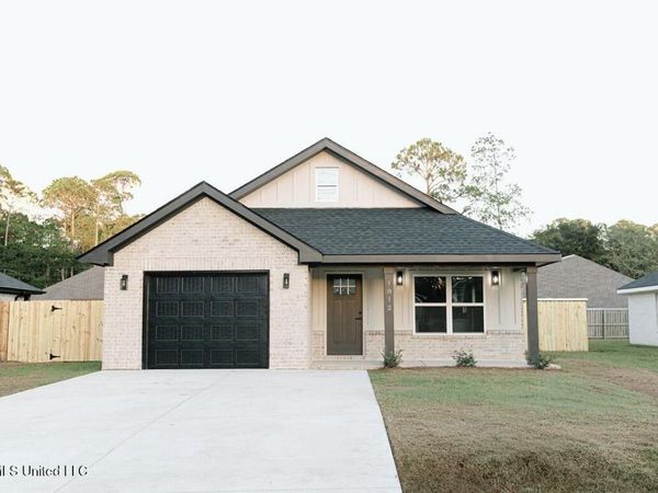3412 Bream Street, Gautier, MS 39553