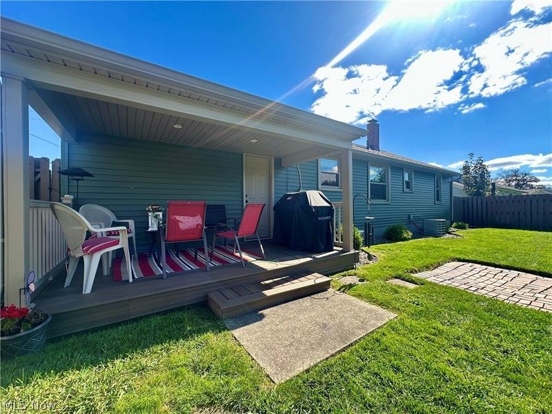 910 Woodlawn Avenue, Girard, OH 44420 Photo 3