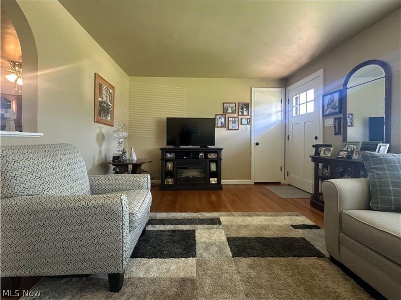 910 Woodlawn Avenue, Girard, OH 44420 Photo 7