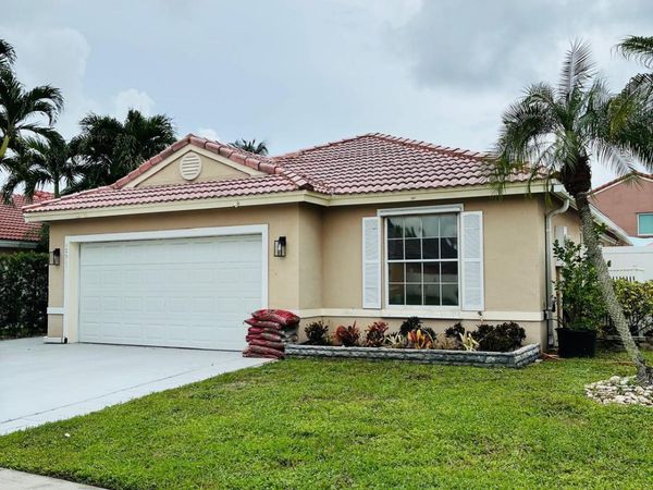 1051 NW 191ST Avenue, Pembroke Pines, FL 33029