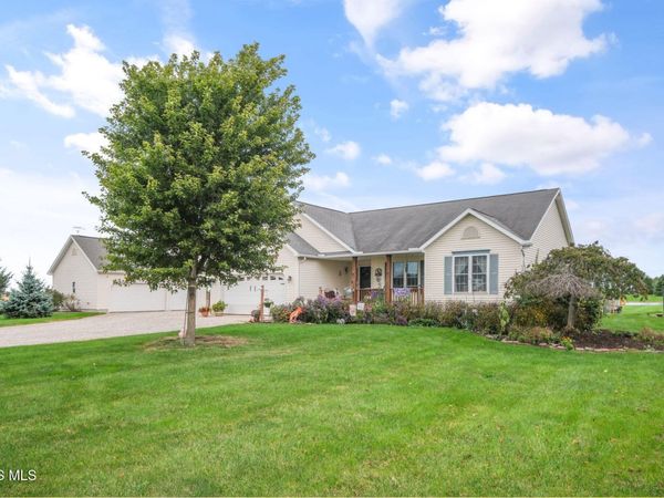 5597 N Stange Road , Graytown, OH 43432