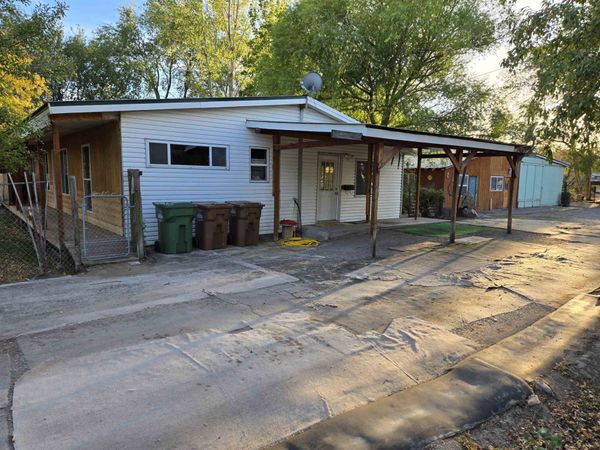 5281 lucky, Chubbuck, ID 83202