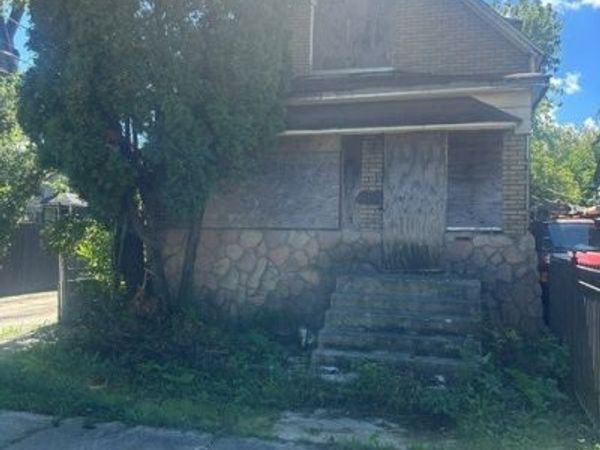 15 W 104th Place , Chicago, IL 60628