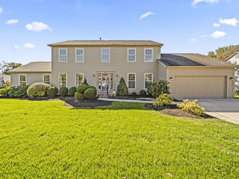 6137 Holywell Drive, Dublin, OH 43017 Photo 1