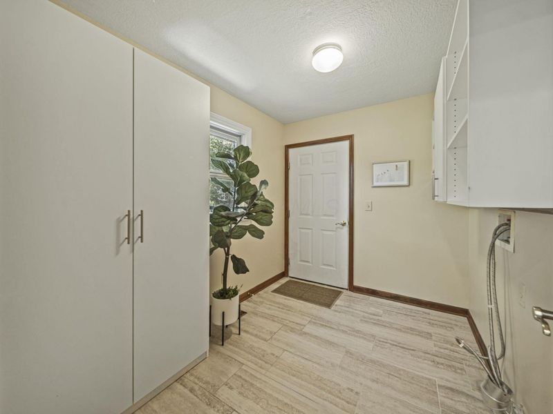 6137 Holywell Drive, Dublin, OH 43017 Photo 23