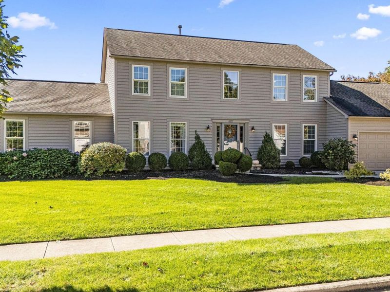 6137 Holywell Drive, Dublin, OH 43017 Photo 3