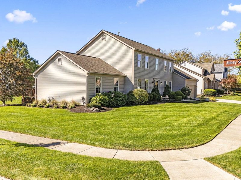 6137 Holywell Drive, Dublin, OH 43017 Photo 4