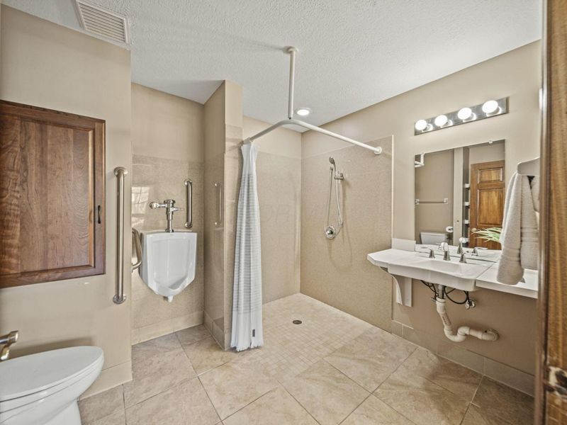 6137 Holywell Drive, Dublin, OH 43017 Photo 42