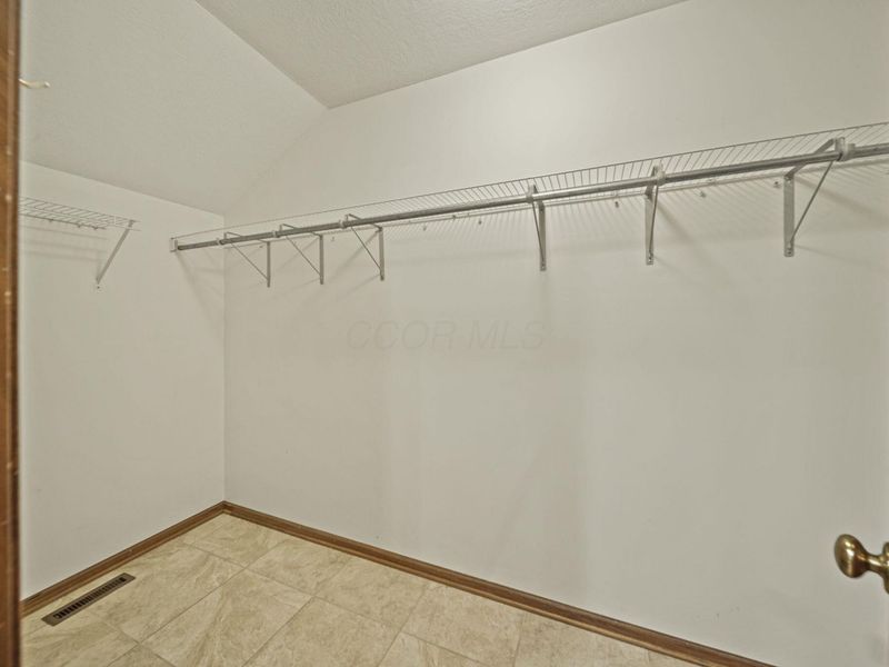 6137 Holywell Drive, Dublin, OH 43017 Photo 55