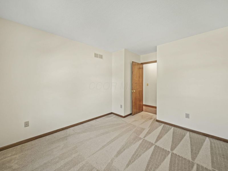 6137 Holywell Drive, Dublin, OH 43017 Photo 69