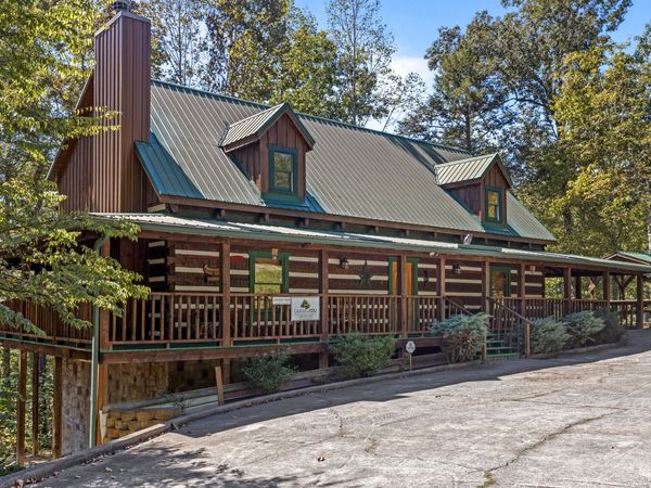 1515 Bluff Ridge Road, Sevierville, TN 37876