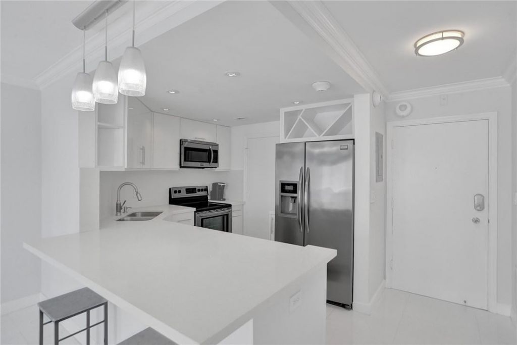 133 N Pompano Beach Boulevard, Unit 1103, Pompano Beach, FL 33062 Photo