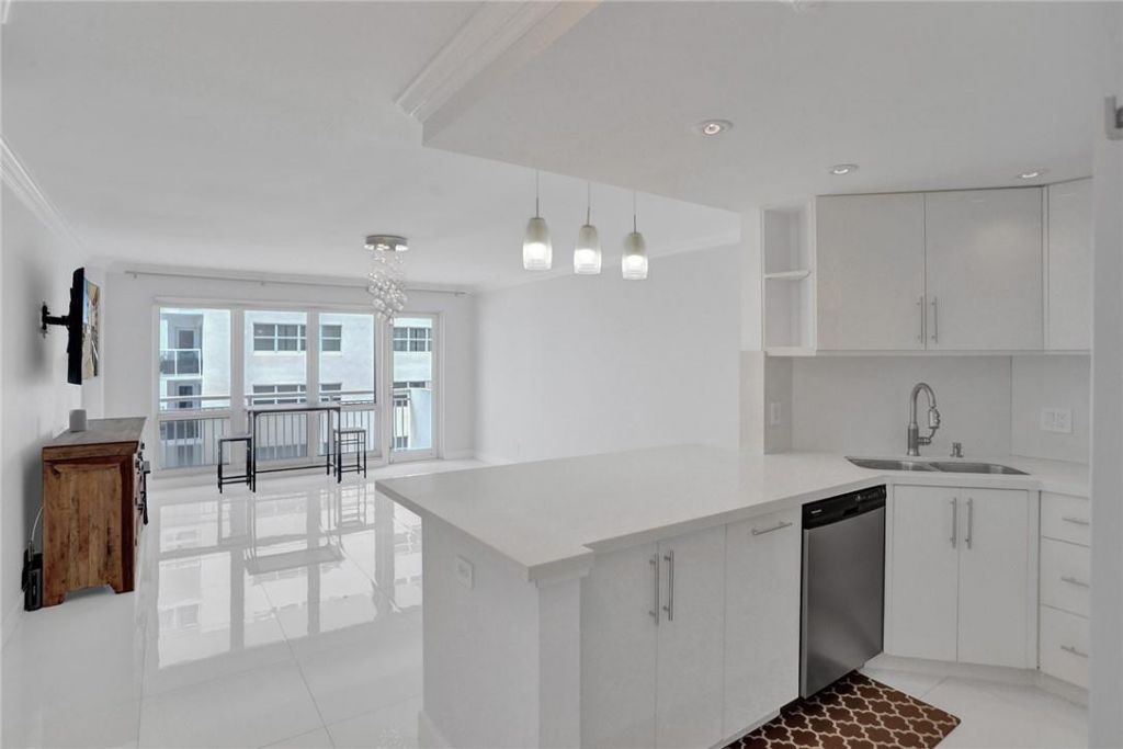133 N Pompano Beach Boulevard, Unit 1103, Pompano Beach, FL 33062 Photo
