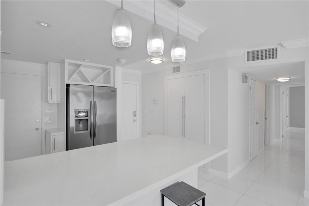 133 N Pompano Beach Boulevard, Unit 1103, Pompano Beach, FL 33062 Photo