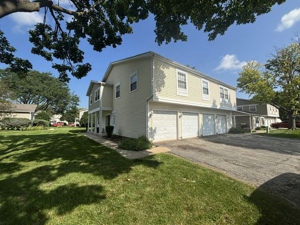 1242 Oboe Court , Wheeling, IL 60090