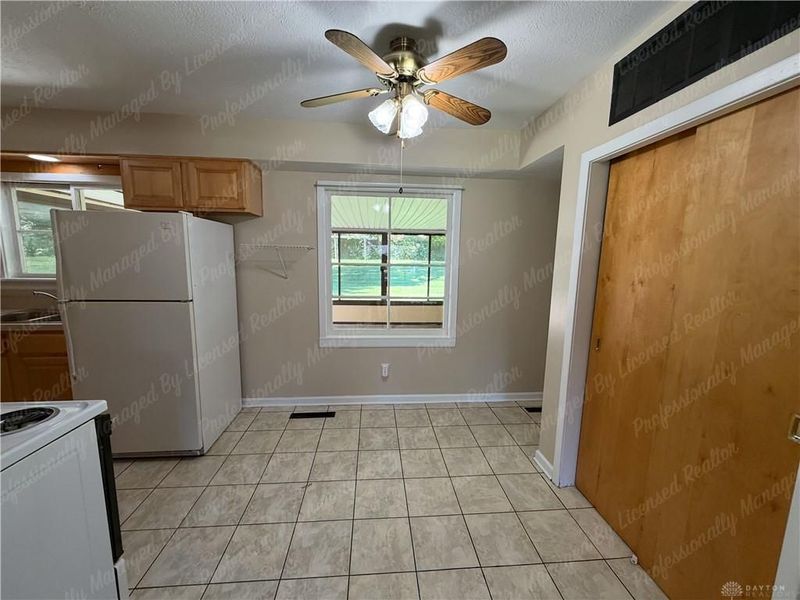 1927 N Central Drive, Beavercreek, OH 45432 Photo 10