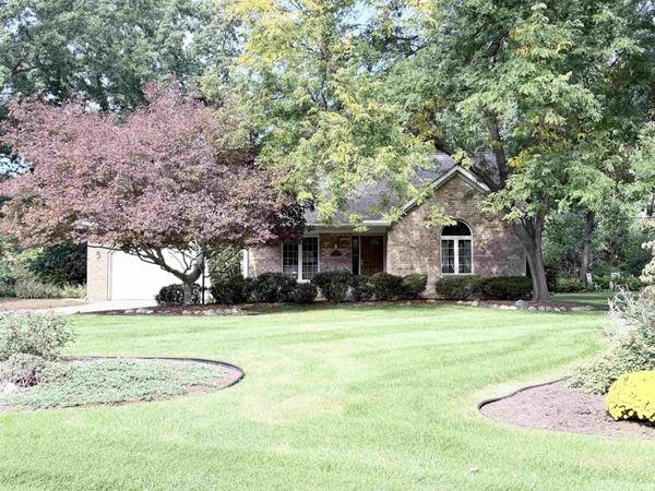 57360 Peachstone Drive, South Bend, IN 46619