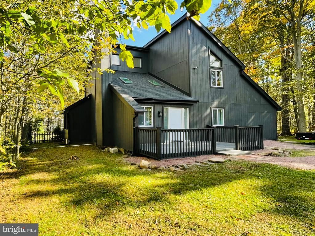6361 CHEROKEE TRAIL , TOBYHANNA, PA 18466