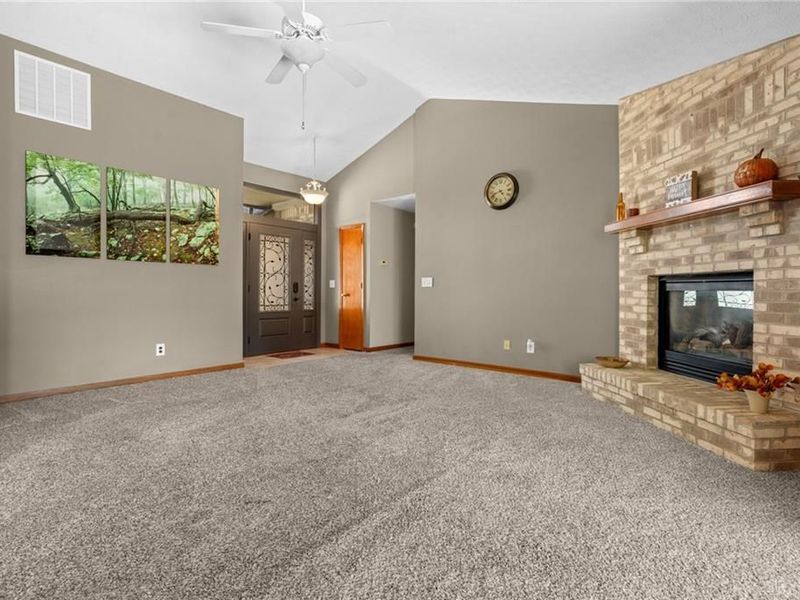 6854 Sun Ridge Drive, Waynesville, OH 45068 Photo 6