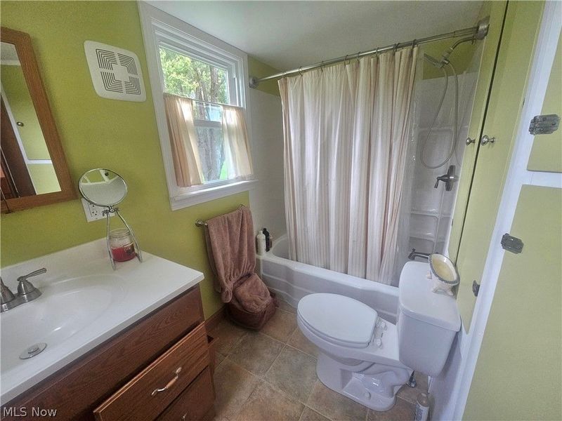 5798 Ridge Road, Cortland, OH 44410 Photo 19