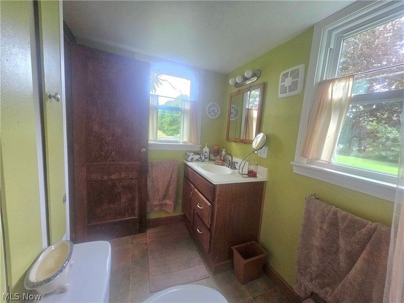 5798 Ridge Road, Cortland, OH 44410 Photo 20