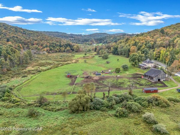 8416 Pennsylvania 267, Montrose, PA 18801