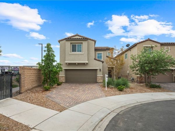 135 Moon Ranch Avenue, North Las Vegas, NV 89031
