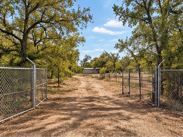 123 OAK FOREST CT, Cedar Creek, TX 78612