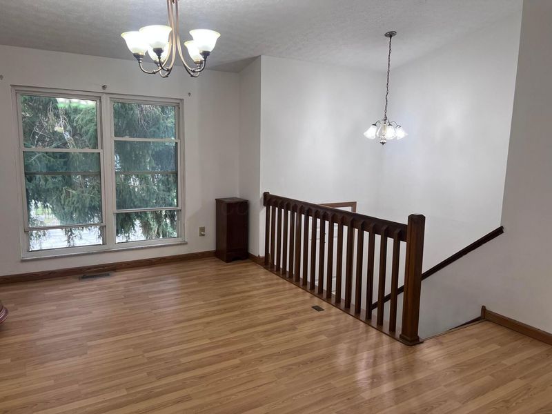 1089 Esther Drive, Columbus, OH 43207 Photo 5