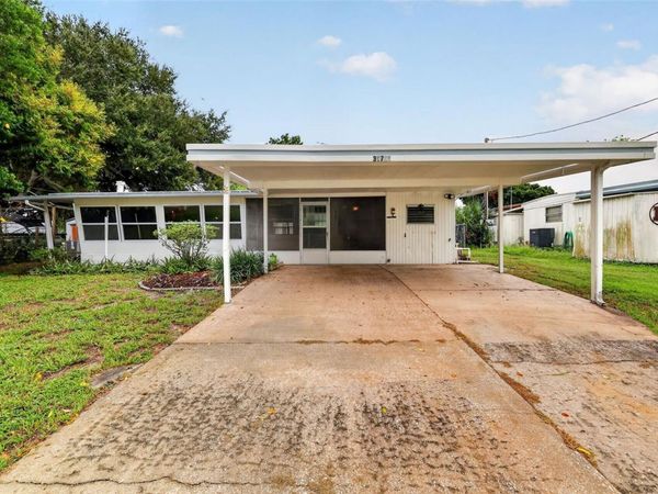 31722 IMPERIAL DRIVE , TAVARES, FL 32778