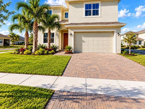 1247 NW LEONARDO Circle, Port St. Lucie, FL 34986