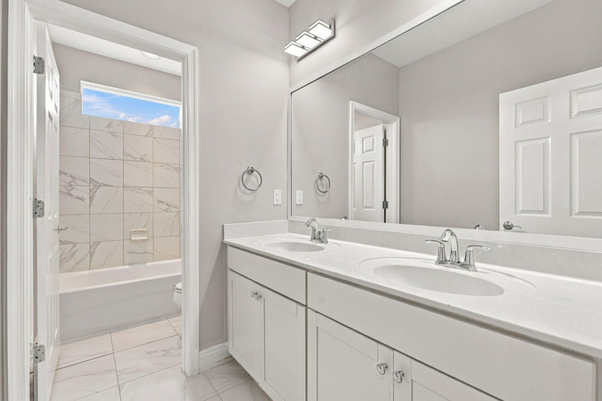 1247 NW Leonardo Circle, Port Saint Lucie, FL 34986 Photo