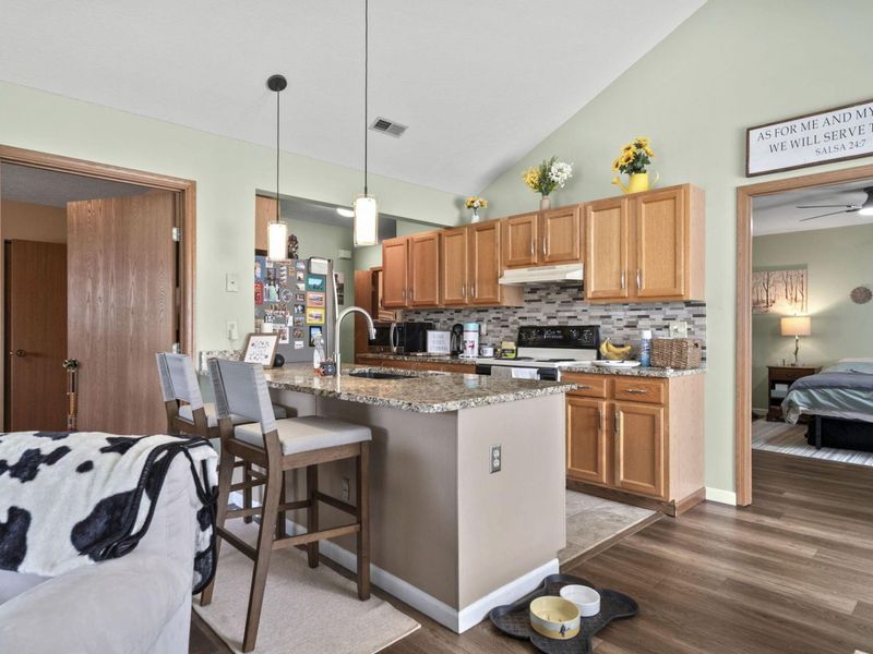 4982 Meadow Run Drive, Hilliard, OH 43026 Photo 11