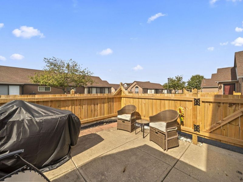 4982 Meadow Run Drive, Hilliard, OH 43026 Photo 4