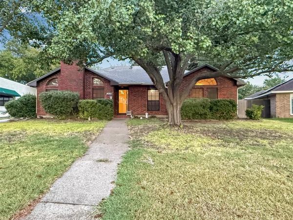 316 N Winding Oaks Drive , Wylie, TX 75098